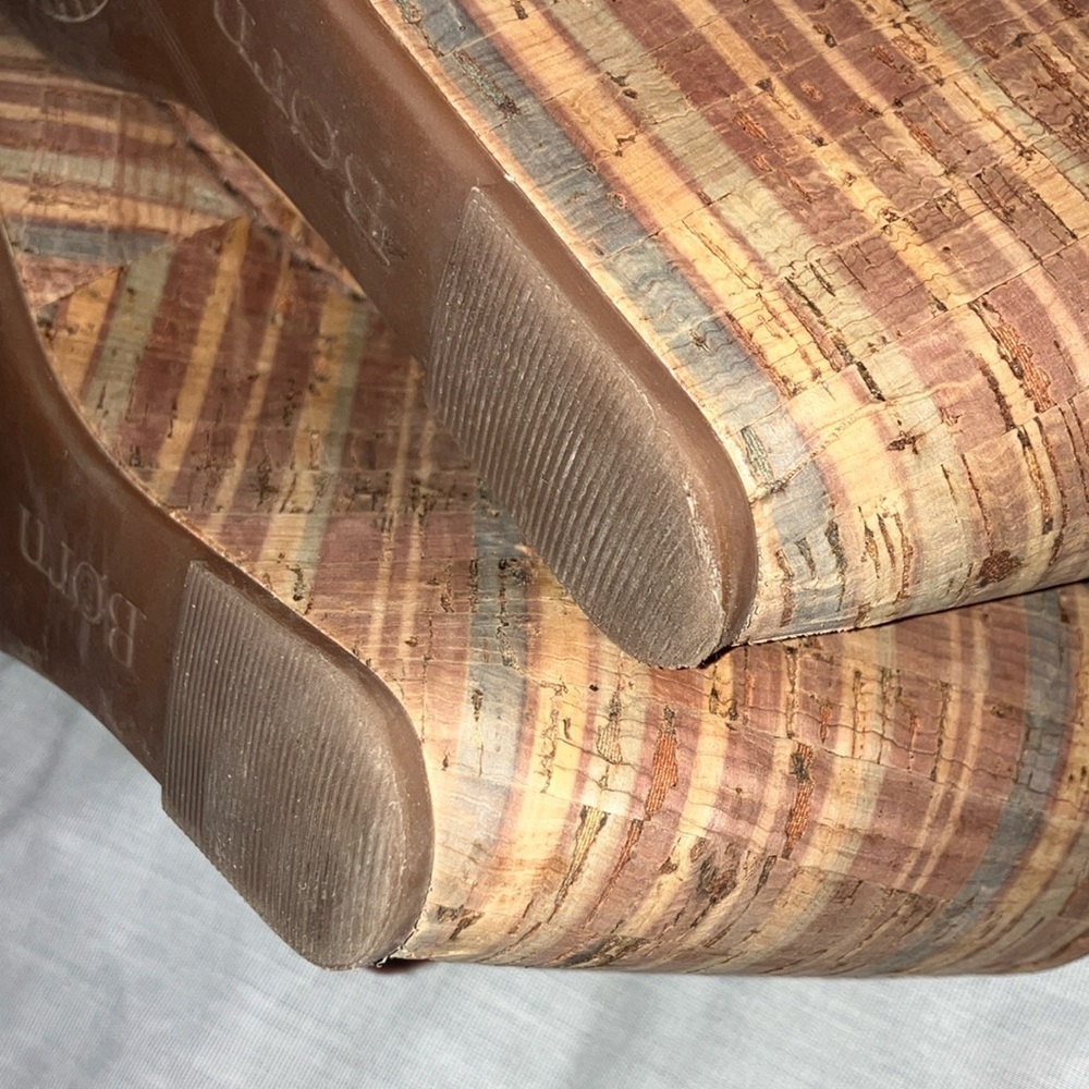 Size 9 (40.5) leather Women's Tan Wedge Sandals - Picture 6 of 16